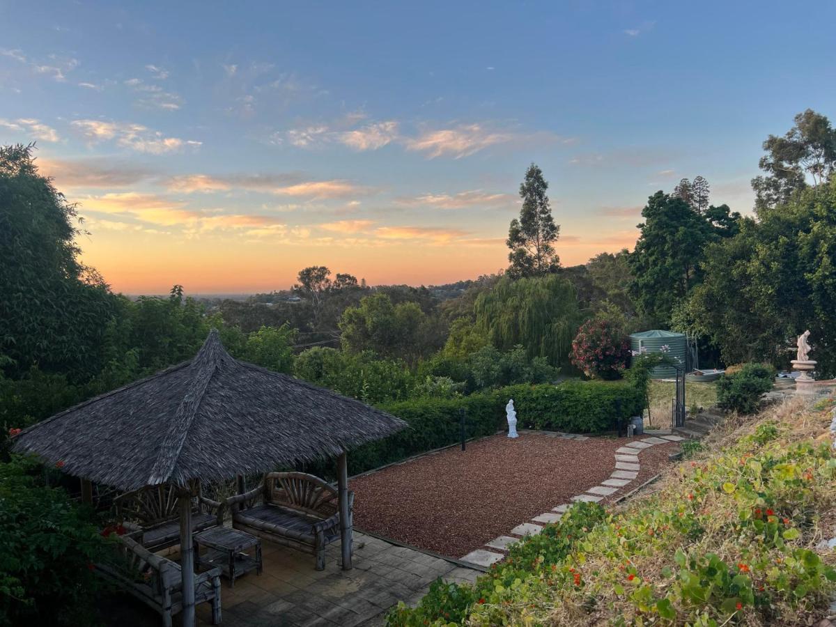 Bright & Beautiful Home On The Hills! Kelmscott Eksteriør bilde